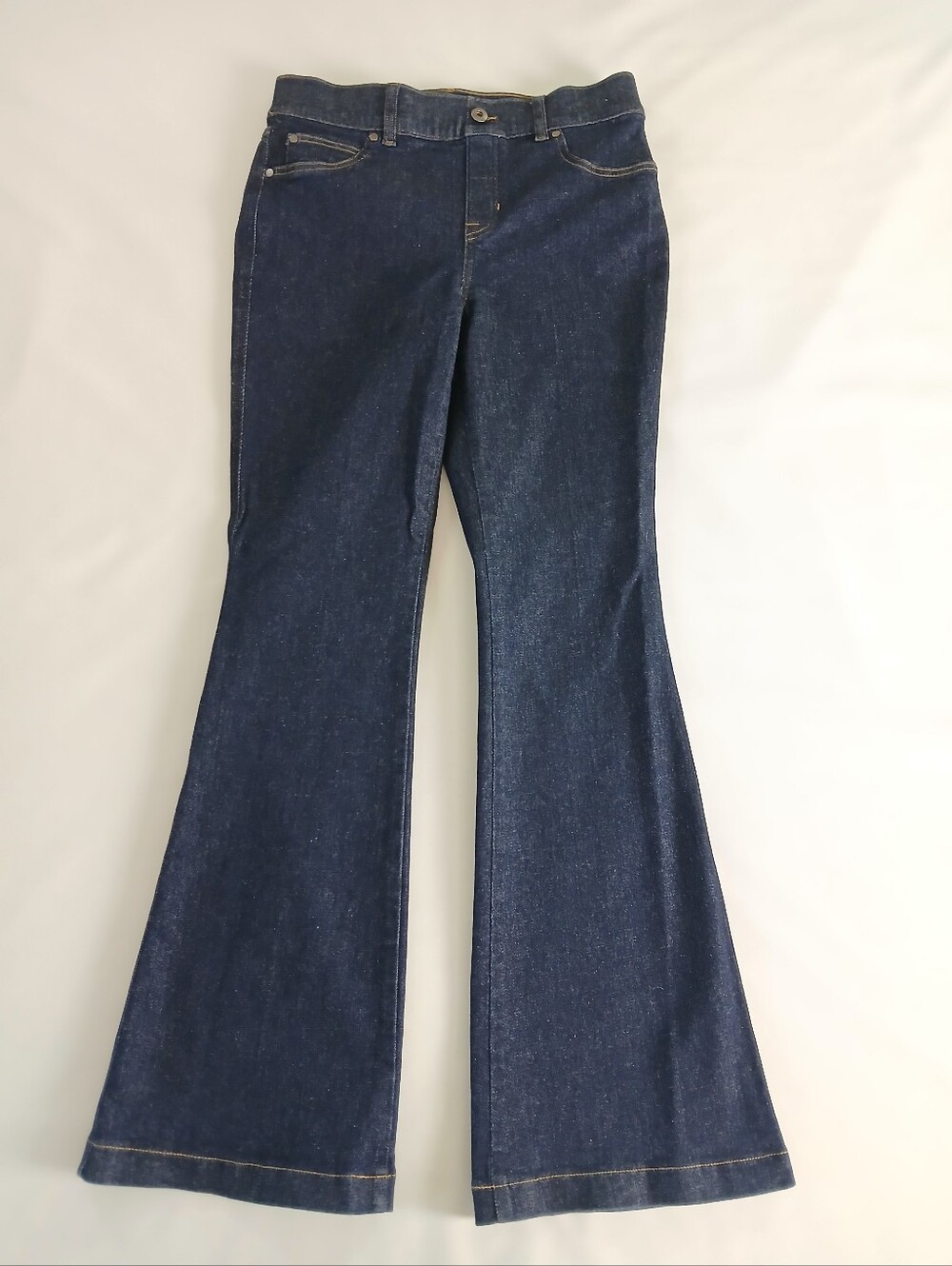 Spanx Dark Wash Flare Denim Pull-on Jeggings Jeans